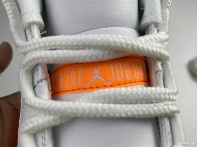 One Kick AH7860-139 JORDAN RETRO 11 LOW CITRUS AIR BRIGHT 0709